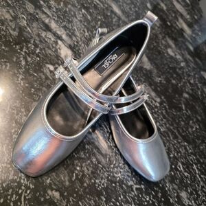 BRAND NEW RACHEL RACHEL ROY DAZZEL METALLIC MARY JANE FLATS